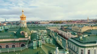 Над Эрмитажем. Скульптурные образы Эрмитажа