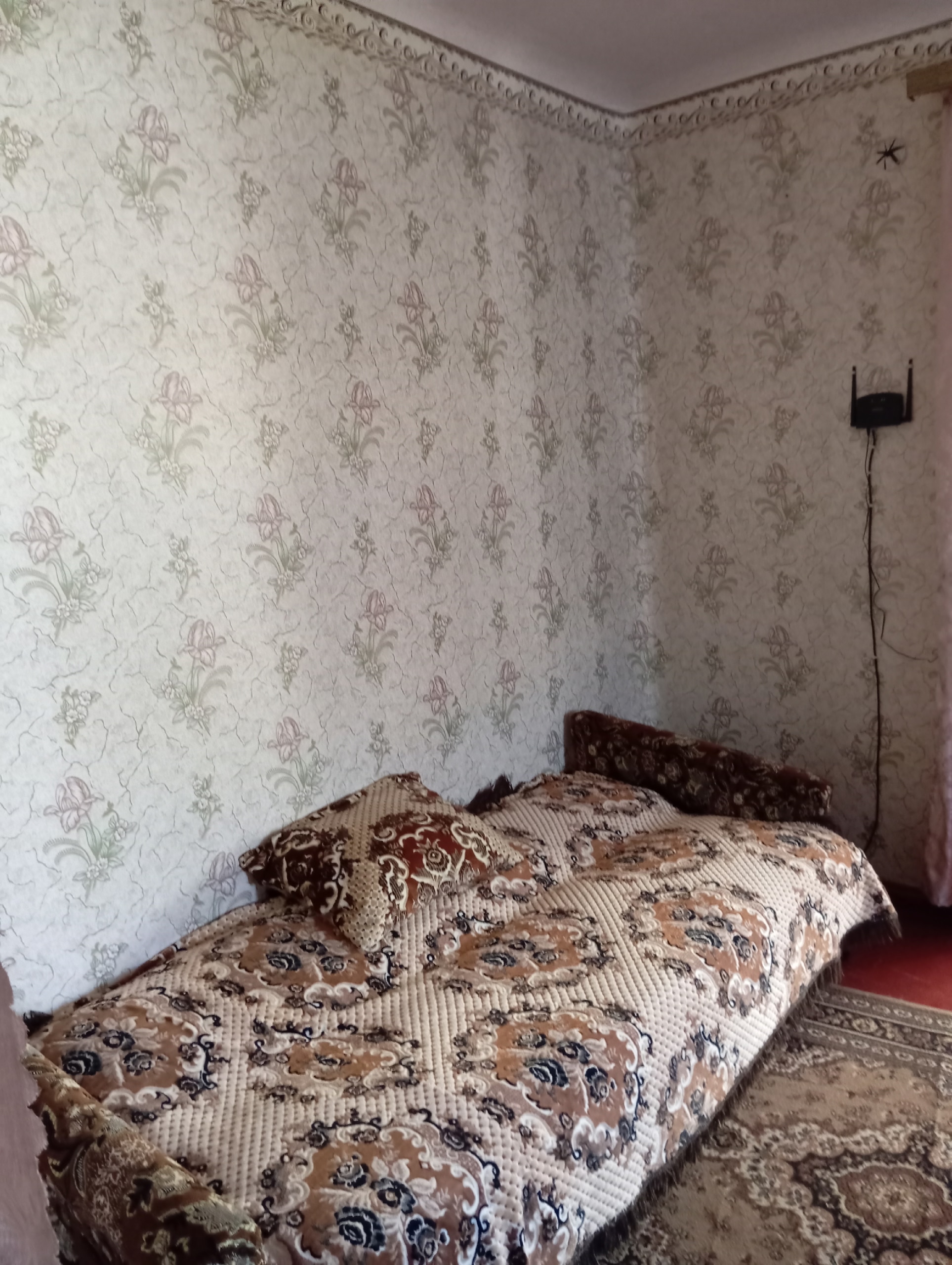Г. Стаханов. Сдам посуточно двухкомнатную квартиру. Остановка Ромашка. Сутки 3000. +79591592004