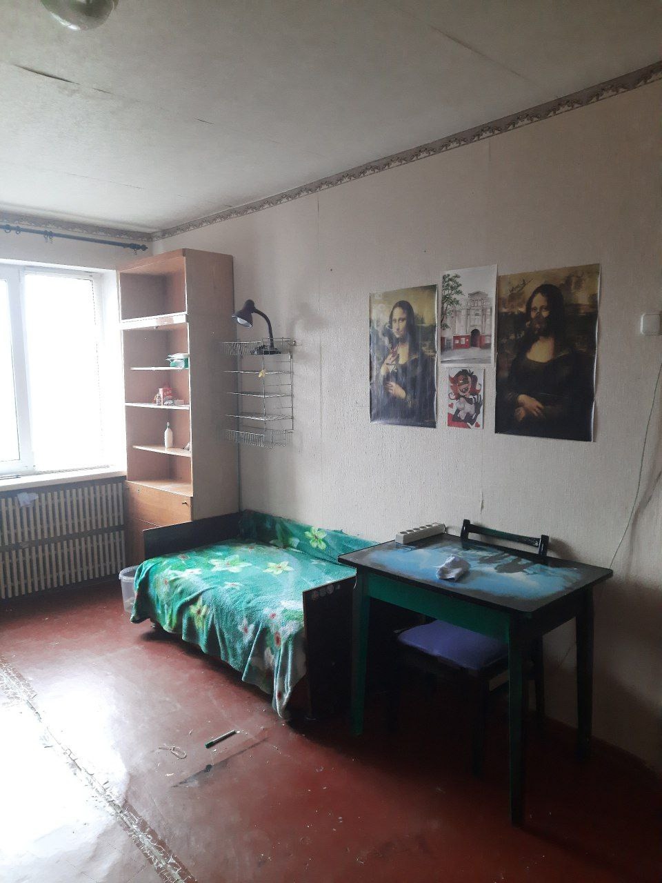 !! Продам комнату в общежитии центр город Луганск, р-н Донбасса , 4/9 эт., пл. 18 кв.м., жилое состояние, отличное расположение. Цена 1 400 000 руб. тел. +79591424483 Елена