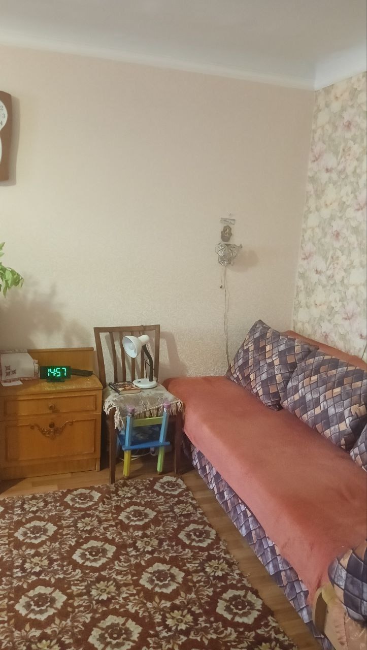 ‼Продам 1-комн. квартиру на ул.Советская. 2/5эт. 32/16/7кв. Рядом остановка Чапаево,вся необходимая инфраструктура. Квартира в хорошем жилом состоянии. Окна м/п, с/у совмещён. Есть кондиционер. . Цена 4.200.000₽ +7(959)195-27-88 Мила‼...